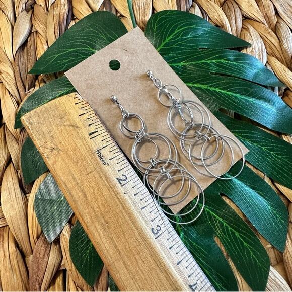 BOGO FREE CIRCLE OF LIFE SILVER DANGLY EARRINGS - Picture 2 of 6